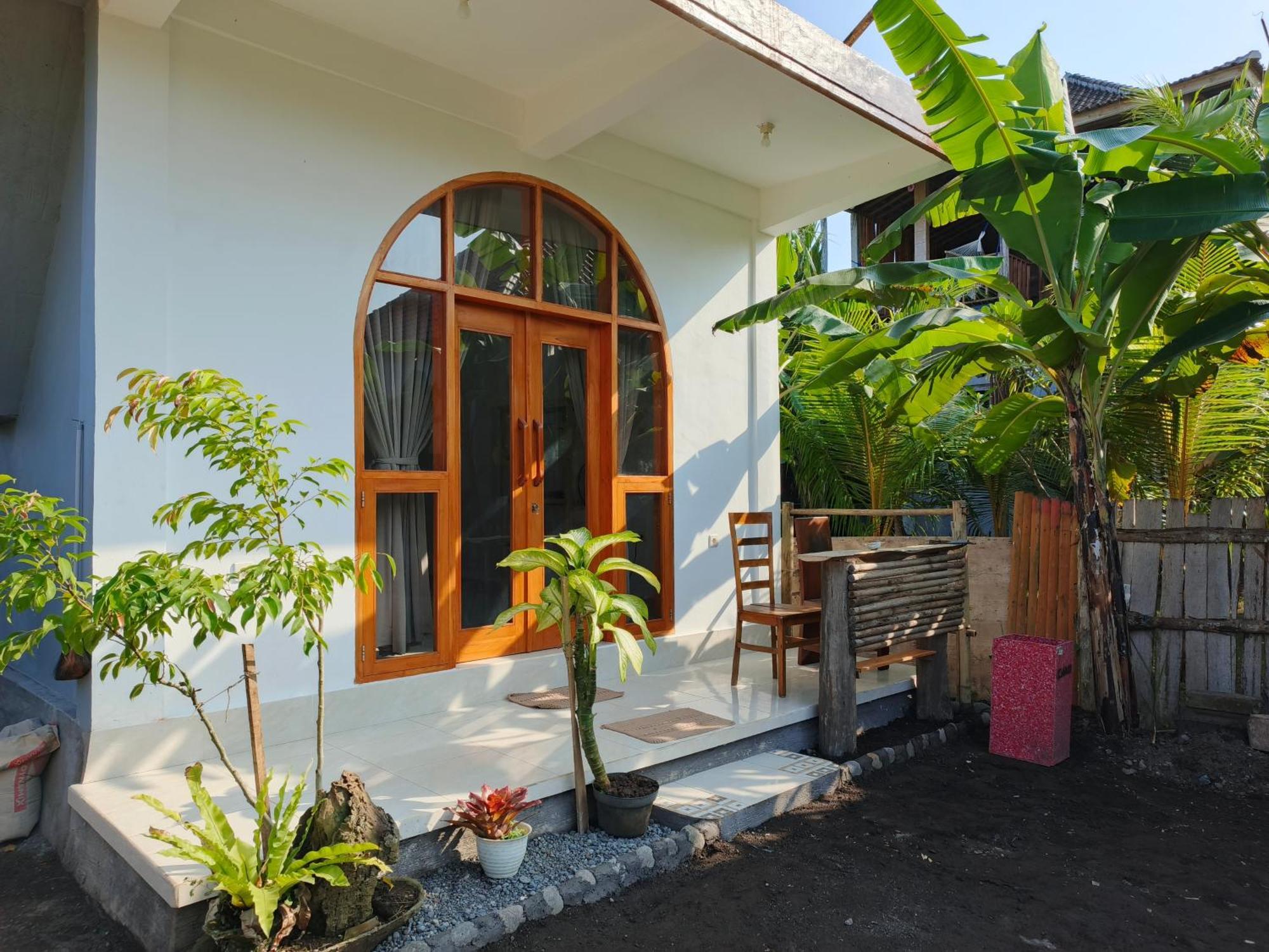 Friend House Stay & Surf Airsatang Exterior photo