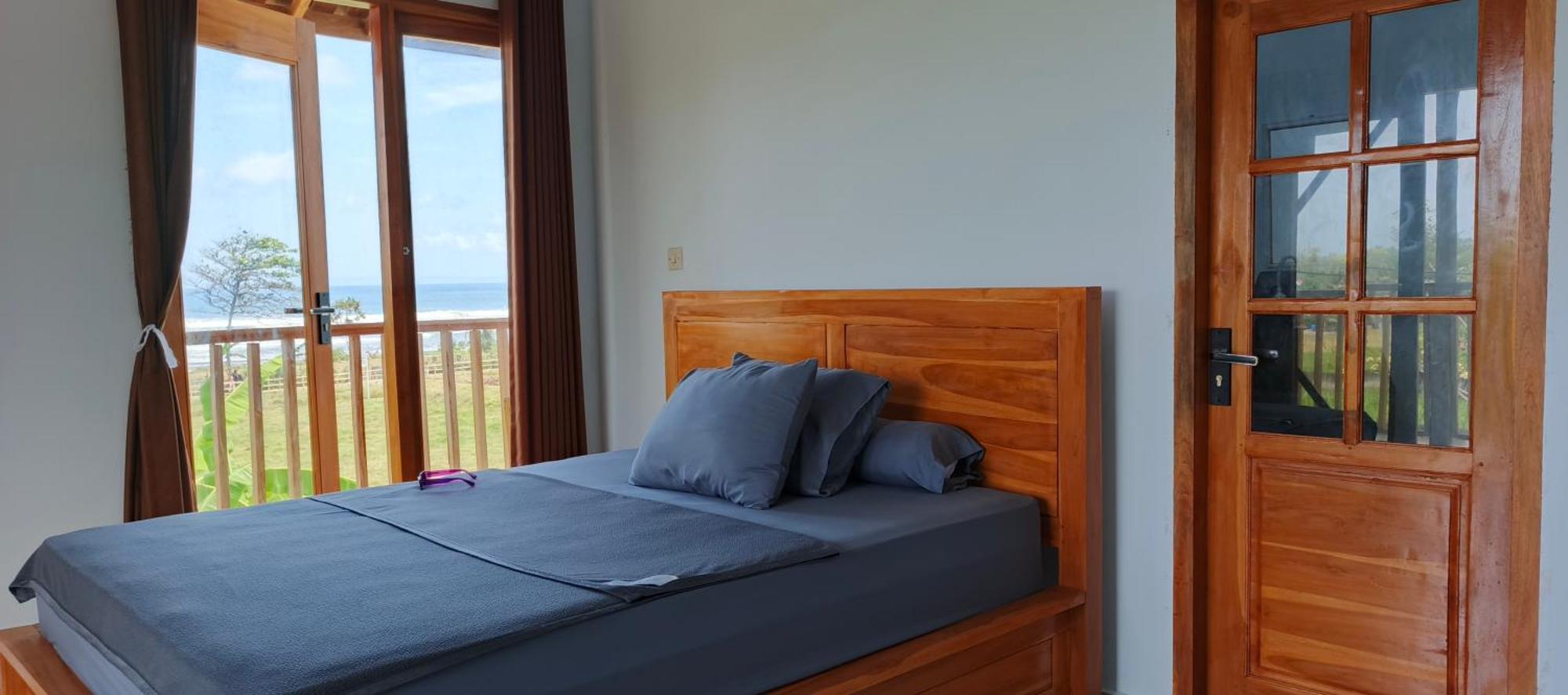 Friend House Stay & Surf Airsatang Exterior photo