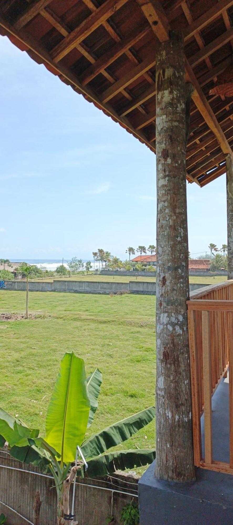 Friend House Stay & Surf Airsatang Exterior photo